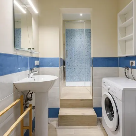 Tripoli By Mmega Apartment Florence